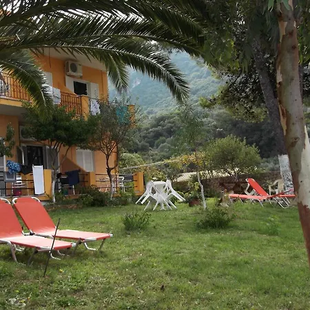 George's Apartahotel 3*