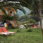 George's Apart Otel 3*