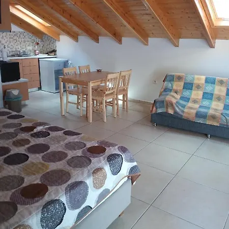 George's Эрмонес