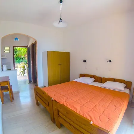 George's Эрмонес